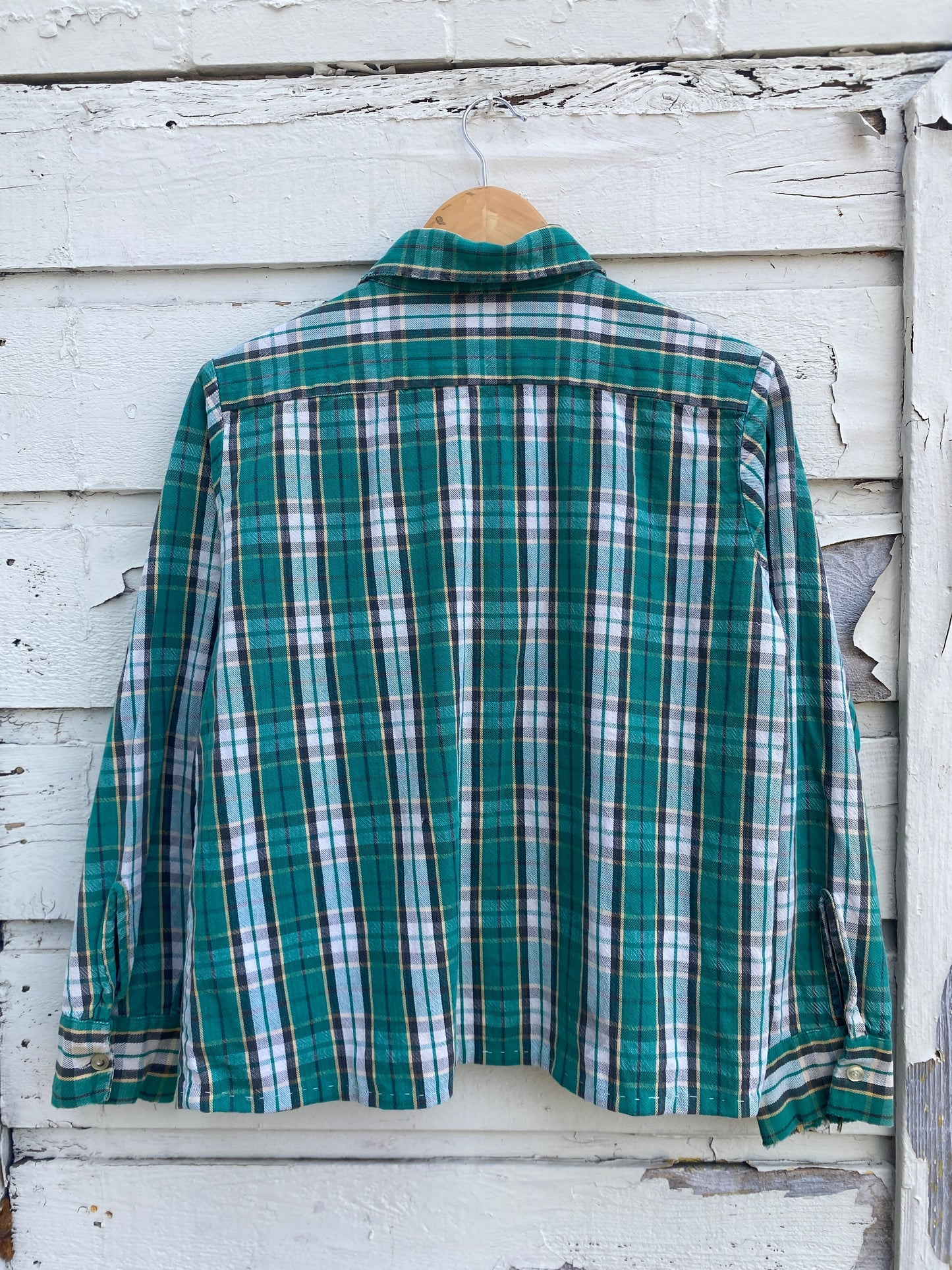 Vintage distressed/repaired cropped flannel small