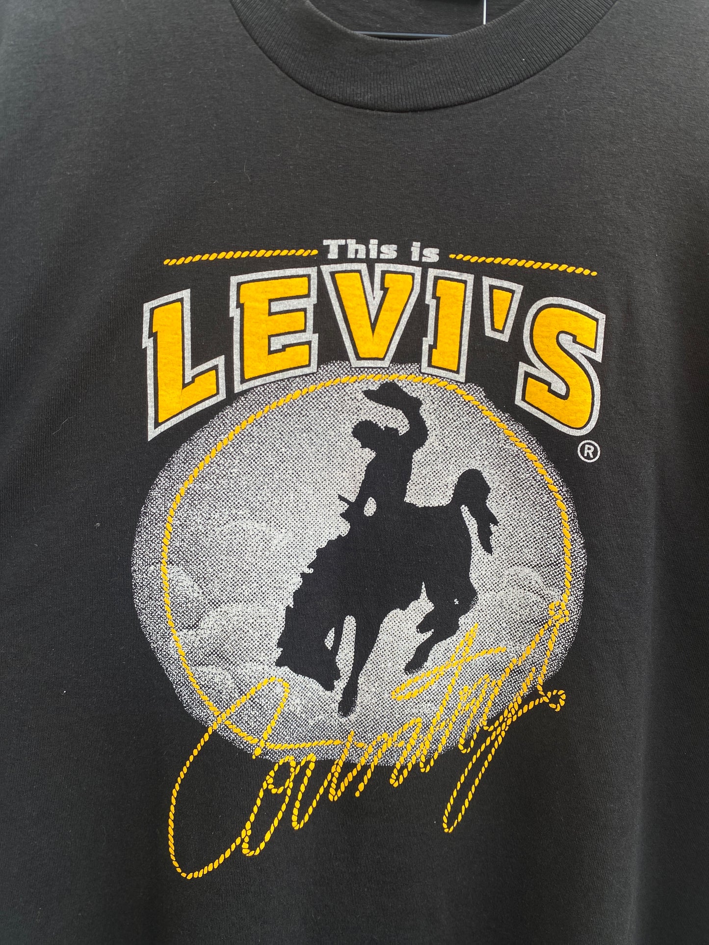 Vintage This Is Levis Country Tshirt XL