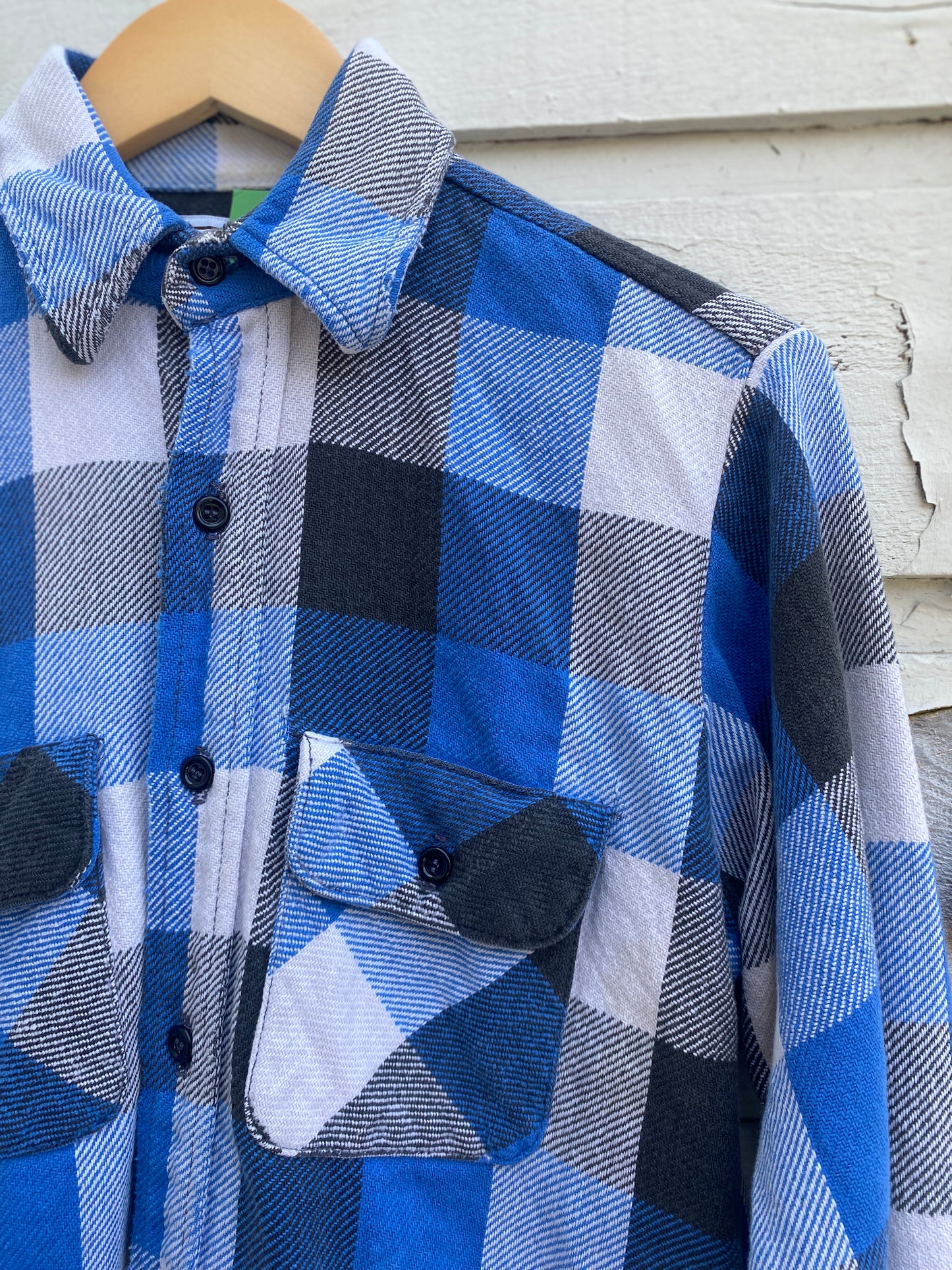 Vintage blue black and white square check flannel small