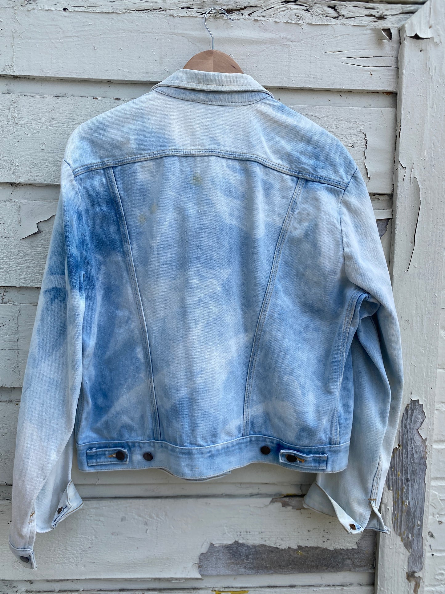 Bleach faded cloud wrangler jacket large