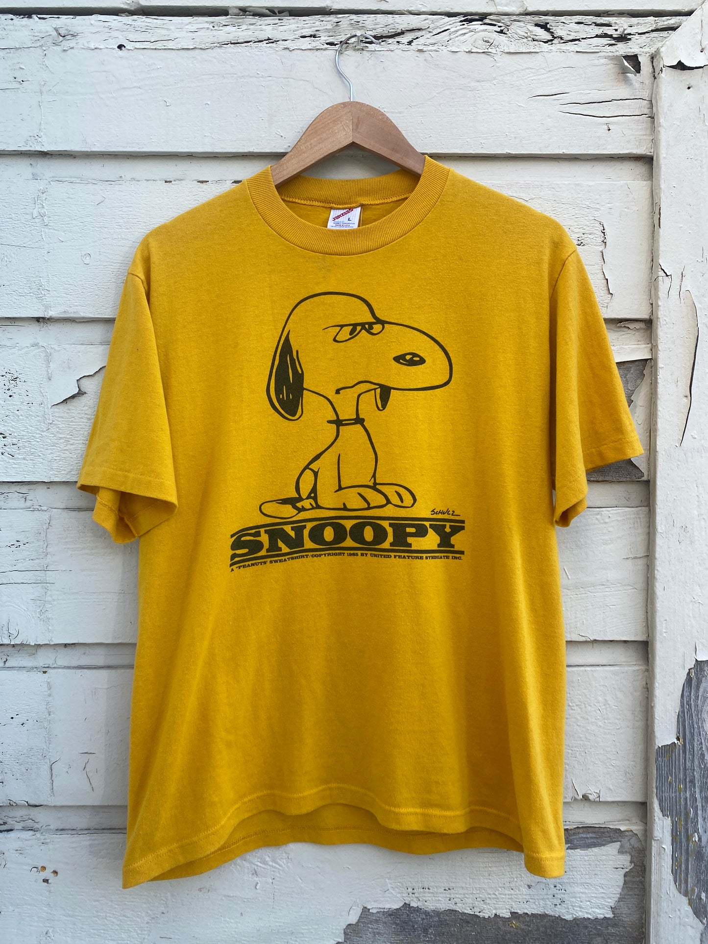 Vintage Snoopy Spruce Mayo Design Tshirt Medium/Large